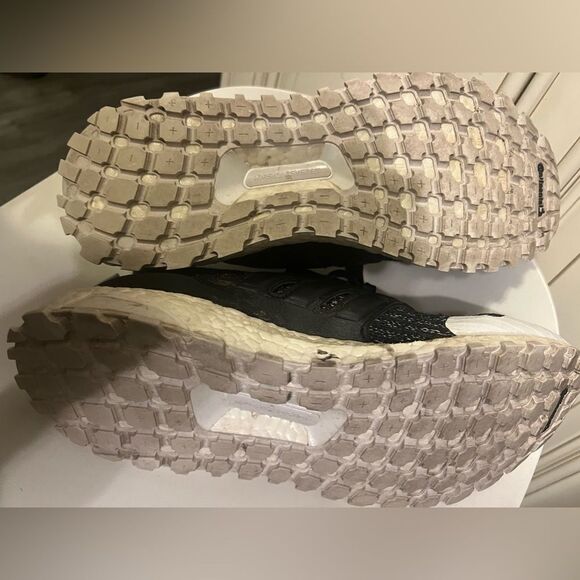 Adidas UltraBoost x Game of Thrones (Night\'s Watch) Men’s Size 8.5 main image 8
